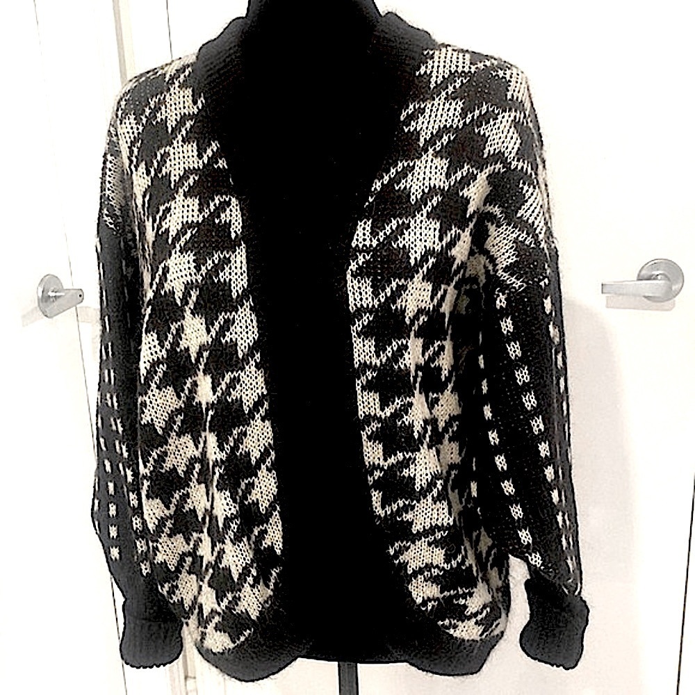 JAEGER LONDON Vintage 1980’s Short Wool Open black & Creme Mohair Size Large